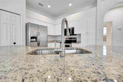 9303 Heritage Oak Court, Tampa FL - photo 9 of 39
