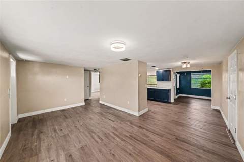 3640 Landale Drive, Holiday FL - photo 11 of 38