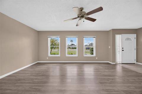 1743 Coco Palm Circle, Sun City Center FL - photo 9 of 39