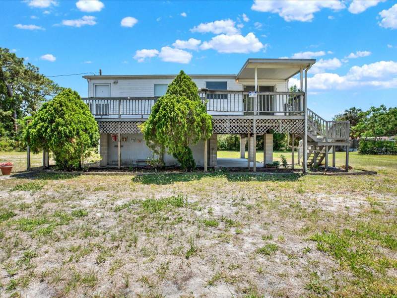 2 bedroom Manufactured Home at 7606 Detroit Avenue, Gulf Side Acres, Hudson — photo 2