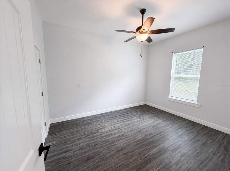 3 bedroom Single Family Residence at 2700 Westside Drive, South, Leesburg — photo 4