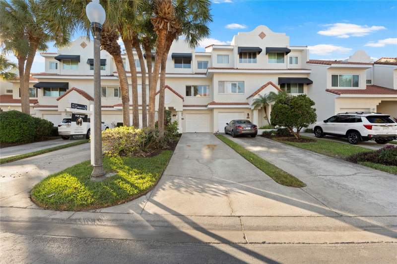 Mirabella Townhomes