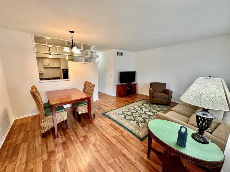 1 bedroom Condominium at 2100 World Parkway Boulevard #50, On Top Of The World, Clearwater — photo 3