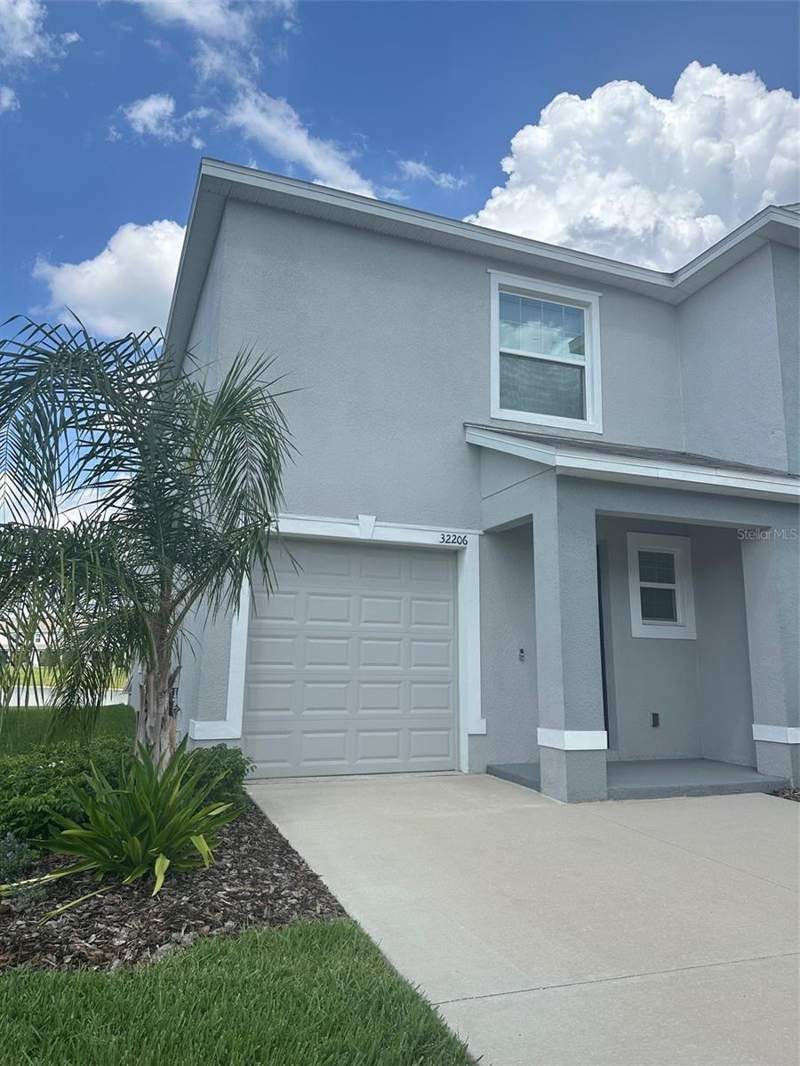 3 bedroom Townhouse at 32206 Turtle Grace Loop, Meadow Rdg Ph A-1, Wesley Chapel — photo 2