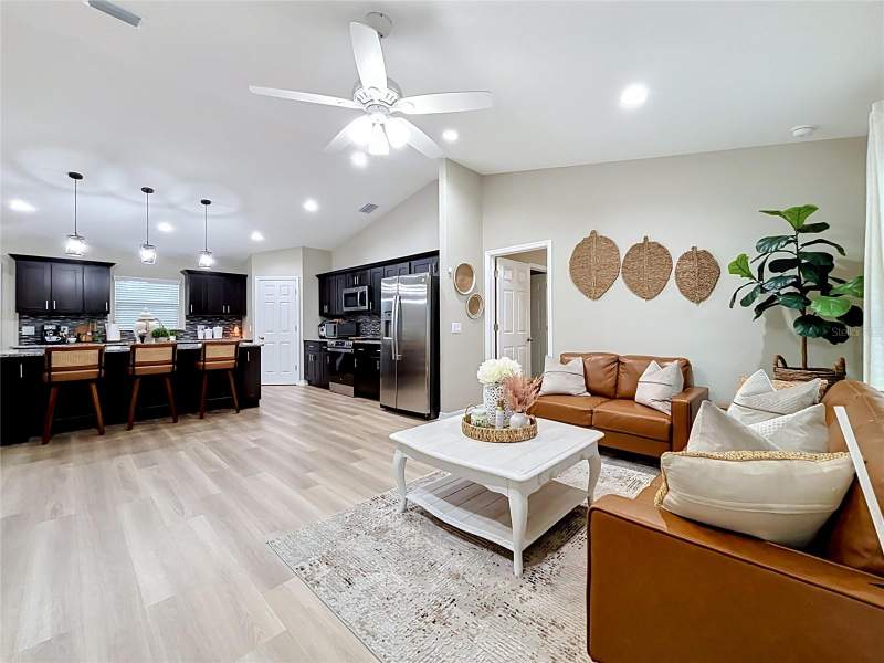 4 bedroom Single Family Residence at 221 Avenue P NW, Harrington, Winter Haven — photo 3