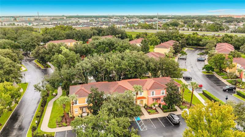 3 bedroom Townhouse at 8474 Crystal Cove Loop, Emerald Island Resort Ph 2, Kissimmee — photo 2