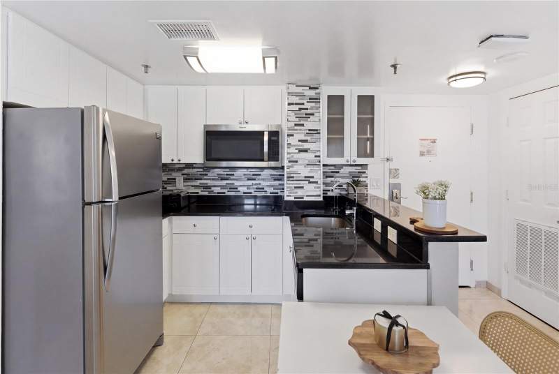 2 bedroom Condo - Hotel at 6165 Carrier Drive #1304, Enclave At Orlando, Orlando — photo 4