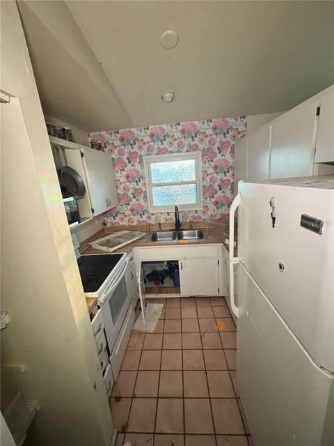 2923 SW 11th Court, Cape Coral FL - photo 13 of 22
