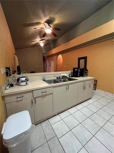 306 Aylesbury Court, Kissimmee FL - photo 7 of 37