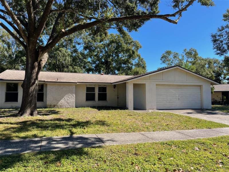 Tangelo Grove Village