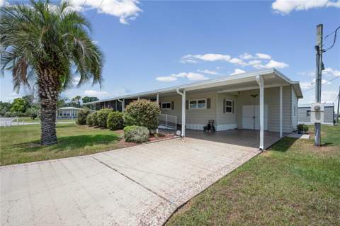36957 Grace Avenue, Zephyrhills FL - photo 6 of 68