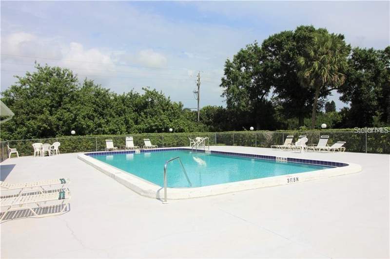 2 bedroom Villa at 7287 Eleanor Circle #15, Pinehurst Sec I, Sarasota — photo 3