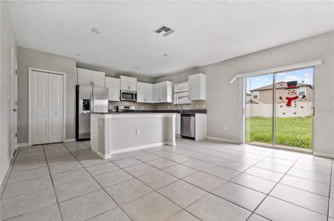 9413 Channing Hill Drive, Ruskin FL - photo 10 of 36