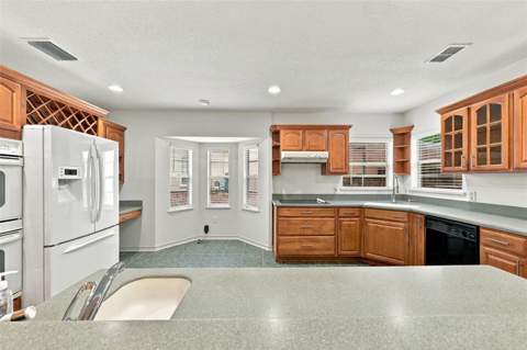 212 S Bradford Avenue, Tampa FL - photo 7 of 39