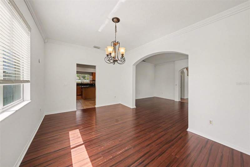 5 bedroom Single Family Residence at 4227 Balington Drive, Buckhorn Preserve Ph 1, Valrico — photo 2