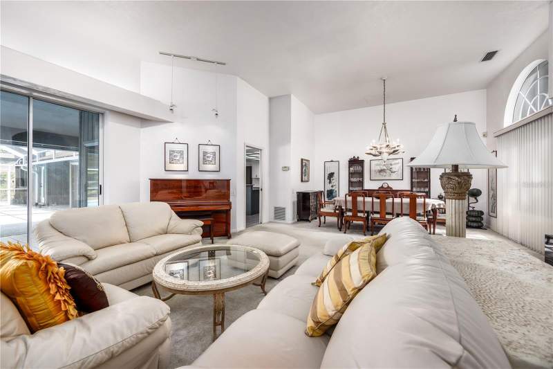 6 bedroom Single Family Residence at 4616 NW 57th Drive, Huntington Ph II, Gainesville — photo 3