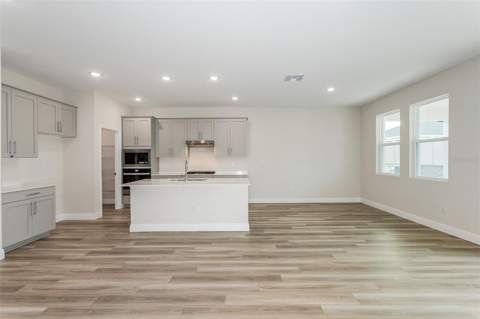 33437 Twilight Sea Place, Dade City FL - photo 14 of 32