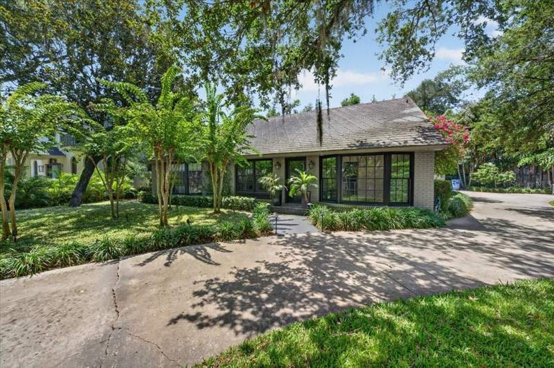 3020 W VILLA ROSA PARK