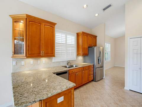 3944 Silk Oak Lane, Palm Harbor FL - photo 24 of 57