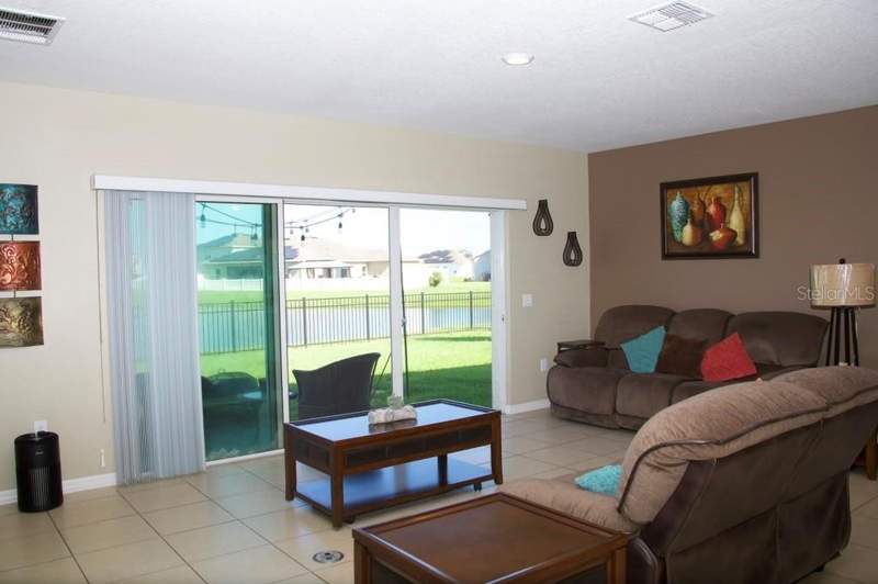 3 bedroom Single Family Residence at 411 Blue Lake Circle, Fieldstone At Cypress Woods West, Kissimmee — photo 5