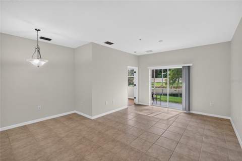 3707 Parkridge Circle #7-106, Sarasota FL - photo 6 of 22