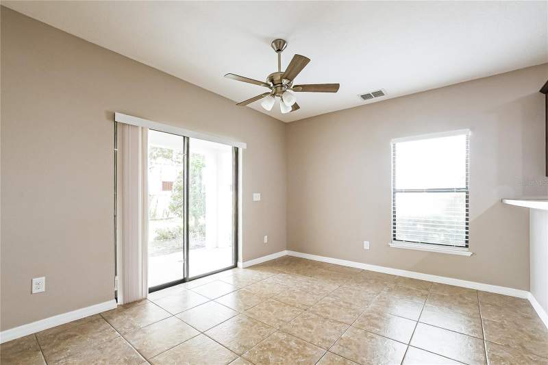 3 bedroom Townhouse at 1310 WINDSOR LAKE CIRCLE, WINDSOR LAKE TWNHMS, SANFORD — photo 4