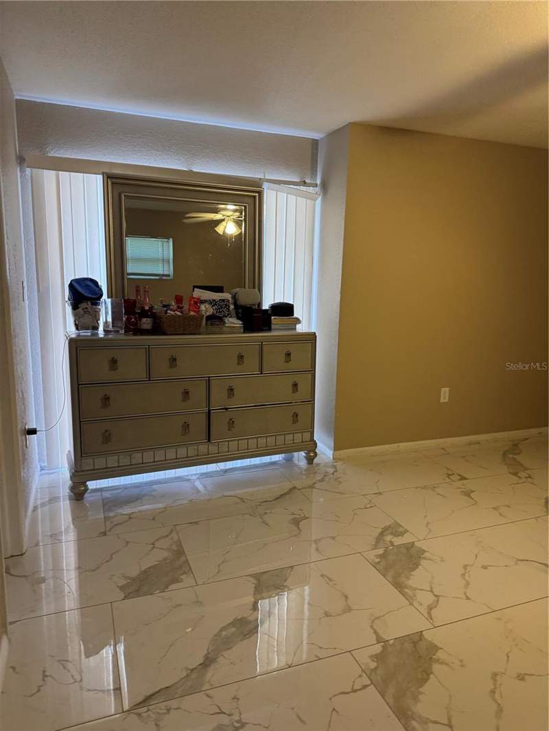 5 bedroom Single Family Residence at 1016 Kirk Street, Glenn Oaks, Orlando — photo 5