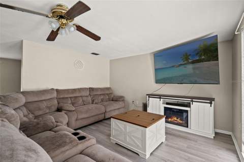 7710 Birchwood Drive, Port Richey FL - photo 6 of 32