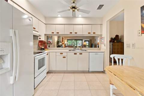 3123 Sandleheath #4, Sarasota FL - photo 15 of 64