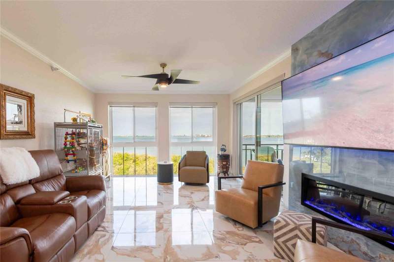 3 bedroom Condominium at 4737 Dolphin Cay Lane #407, Dolphin Cay Bermuda, St Petersburg — photo 4