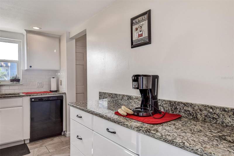 2 bedroom Condominium at 3010 59th Street #301, Town Shores Of Gulfport, Gulfport — photo 5
