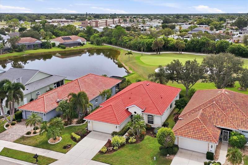 3 bedroom Single Family Residence at 446 Pinewood Lake Drive, Pelican Pointe Golf & Country Club, Venice — photo 2