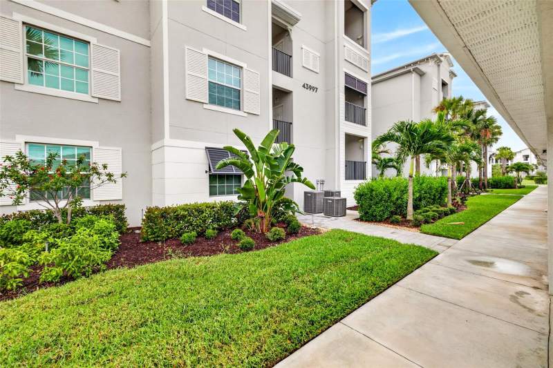 2 bedroom Condominium at 43997 Boardwalk Loop #1841, Babcock National Golf & Cc, Punta Gorda — photo 2