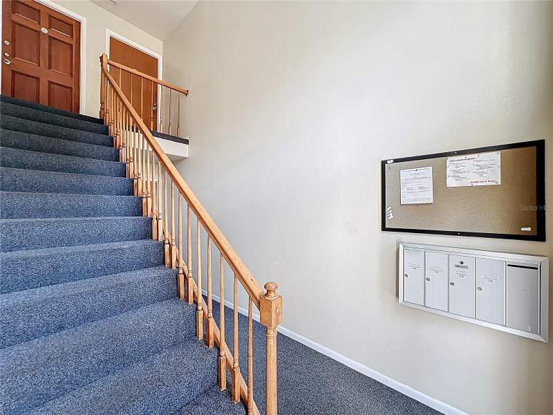 2 bedroom Condominium at 4212 LAKE UNDERHILL ROAD #5D11, PLANTATION APTS ORLANDO, ORLANDO — photo 2