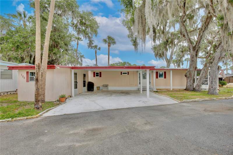 2 bedroom Mobile Home at 105 Canal View, Eustis Country Club Manor Mhp Unit 02A, Eustis — photo 2
