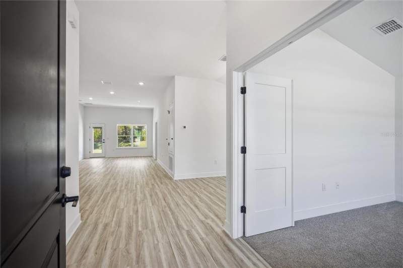 4 bedroom Single Family Residence at 2590 SW 250th Terrace, Country Way South-Phase 2, Newberry — photo 4