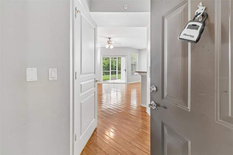 1 bedroom Condominium at 5125 Palm Springs Boulevard #15105, Oxford Place At Tampa Palms A, Tampa — photo 3