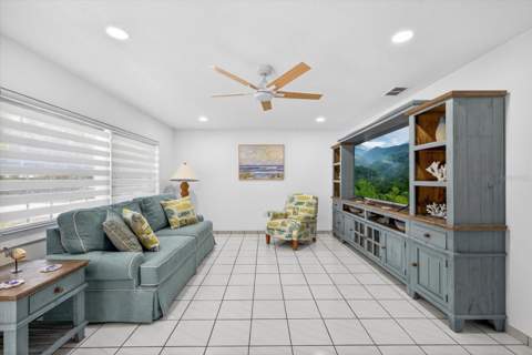 8902 N Hamner Avenue, Tampa FL - photo 6 of 6