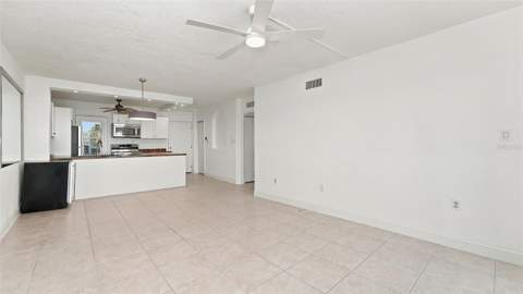 777 John Ringling Boulevard #2, Sarasota FL - photo 11 of 64