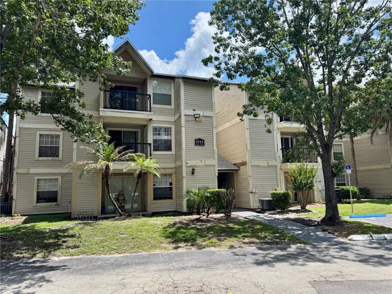 2 bedroom Condominium at 1948 Lake Atriums Circle #119, Plaza/Millenium, Orlando — photo 2