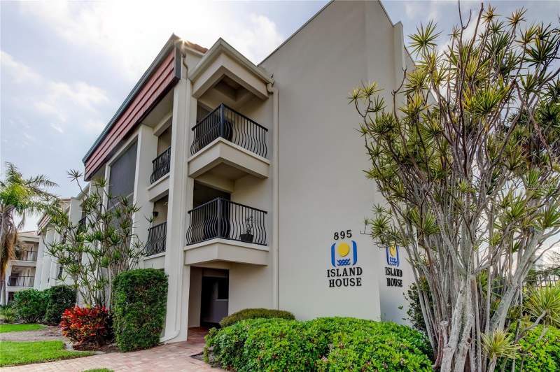 2 bedroom Condominium at 895 S Gulfview Boulevard #303, Clearwater Point 4, Clearwater Beach — photo 3