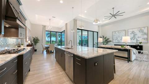 16105 Castle Park Terrace, Lakewood Ranch FL - photo 19 of 91