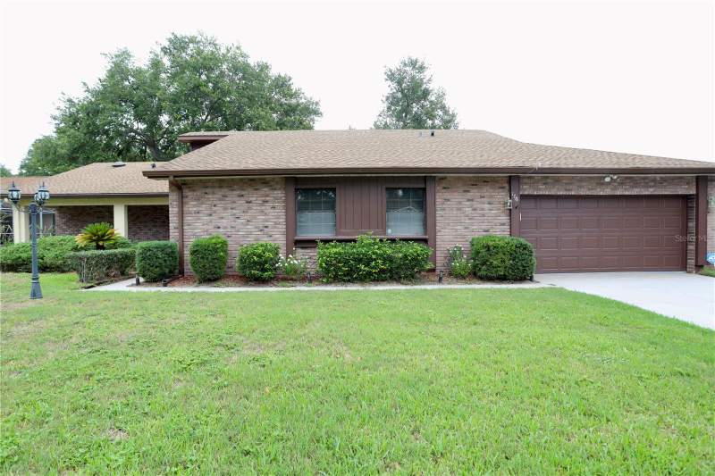 4 bedroom Single Family Residence at 1781 KING CHARLES DRIVE, KINGS POINT, KISSIMMEE — photo 3