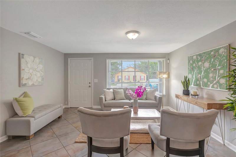 4 bedroom Single Family Residence at 3908 E Hanna Avenue, Unplatted, Tampa — photo 2