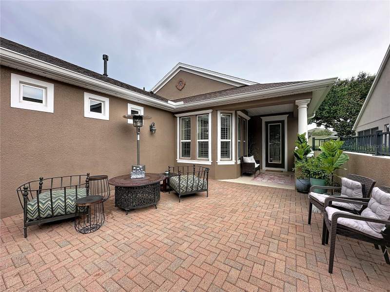 2 bedroom Single Family Residence at 255 Silver Maple Road, Cascades/Groveland Ph 4 1, Groveland — photo 3
