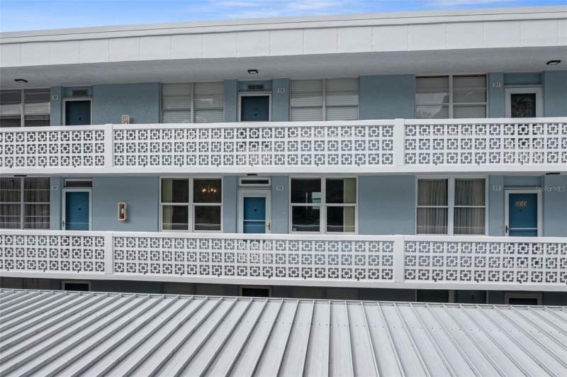 1 bedroom Condominium at 4720 Locust Street #210, Winston Park Northeast, St Petersburg — photo 2