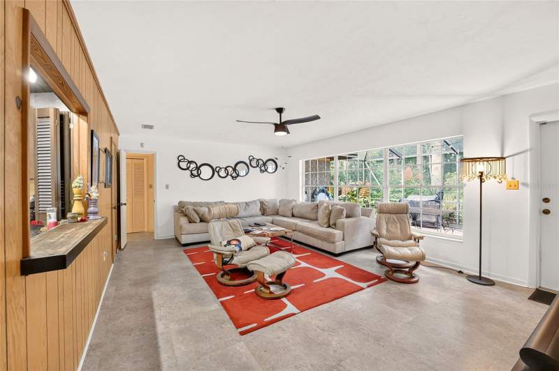 4 bedroom Single Family Residence at 4624 NW 19th Place, Suburban Heights, Gainesville — photo 4