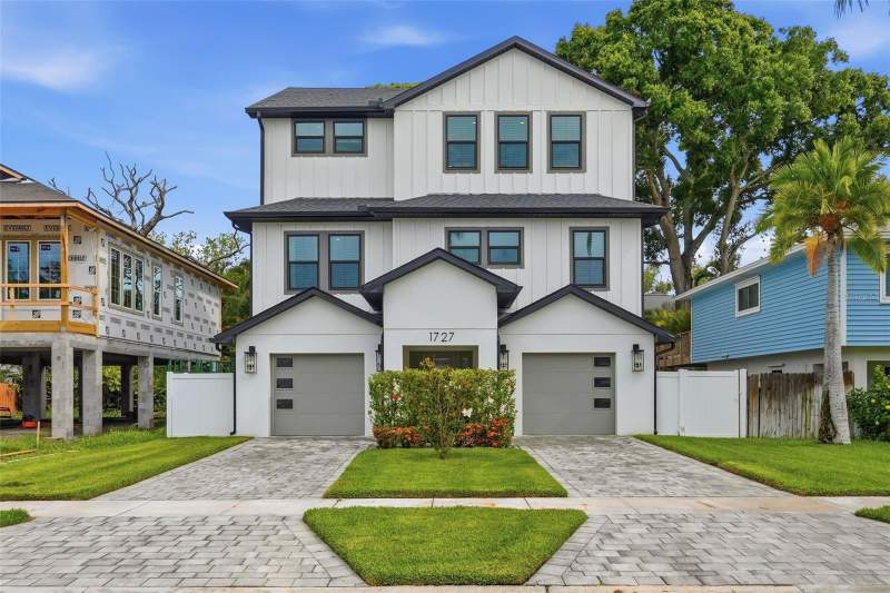 1727 MARYLAND AVENUE home for sale in Shoreacres Center