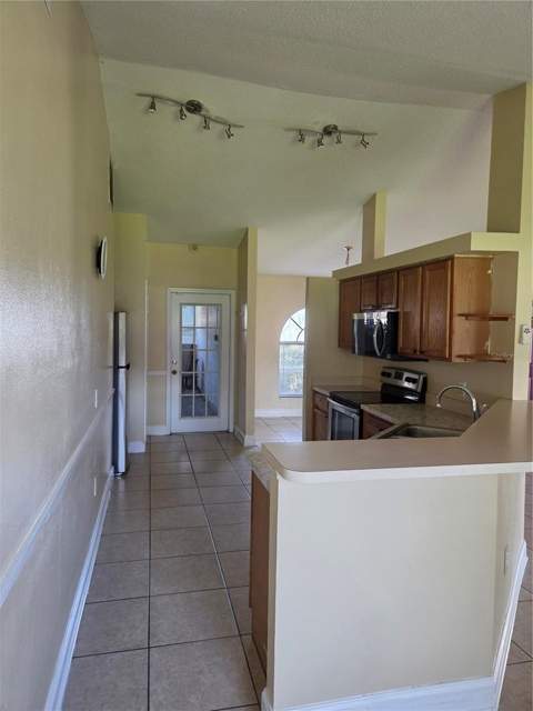 953 Louvre Court, Kissimmee FL - photo 8 of 23