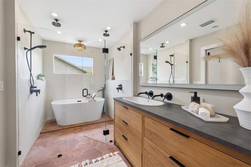 4 bedroom Single Family Residence at 11007 Theresa Arbor Drive, Frances Arbor Villas, Tampa — photo 5